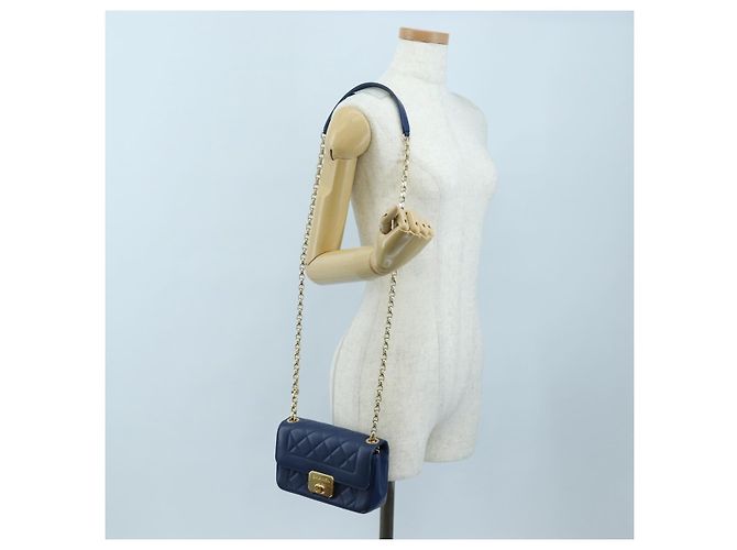 Borsa a tracolla CHANEL Matelasse con catena in pelle d'agnello blu e oro CC Auth 196001M D'oro - vista 29