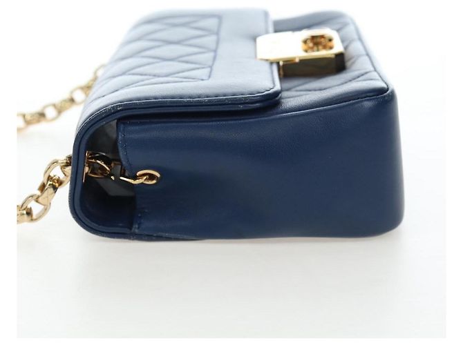 Borsa a tracolla CHANEL Matelasse con catena in pelle d'agnello blu e oro CC Auth 196001M D'oro - vista 3