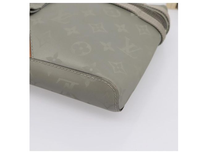 Borsa Messenger PM LOUIS VUITTON Monogram Titanium Grigio M43889 LV Auth ka5662V Marrone - vista 14