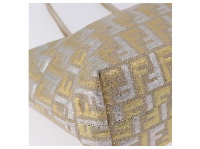 Saco Tote FENDI Zucca Canvas Gold Auth 196293A Dourado - vista 14