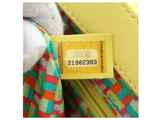 Borsa a tracolla CHANEL Matelasse 20 in pelle gialla con catena e CC argento Auth 195108M Giallo - vista 11