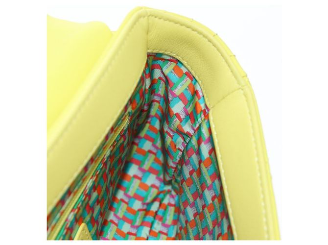 Borsa a tracolla CHANEL Matelasse 20 in pelle gialla con catena e CC argento Auth 195108M Giallo - vista 24