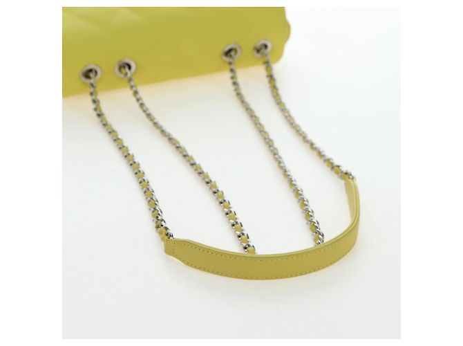 Borsa a tracolla CHANEL Matelasse 20 in pelle gialla con catena e CC argento Auth 195108M Giallo - vista 7
