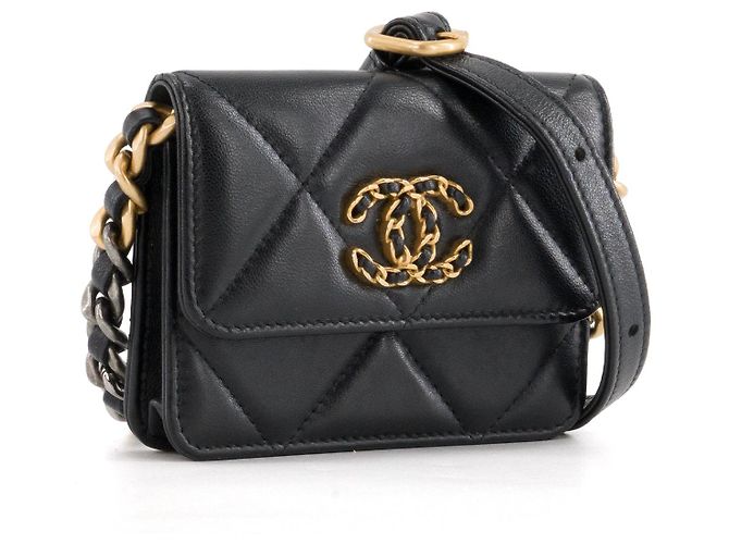 CHANEL - Borsa cintura 19 Chanel in pelle liscia nera Nero - vista 2