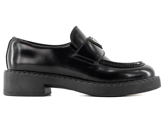 PRADA - Mocassini Chocolate Prada in pelle spazzolata nera (T35,5) Nero - vista 2