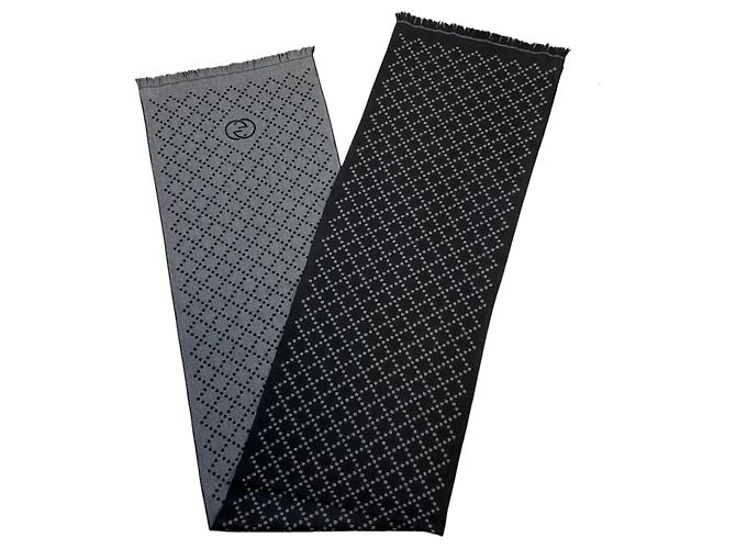 Sciarpa in lana Gucci Black / Grey GG Logo con bordo frangiato Nero - vista 8