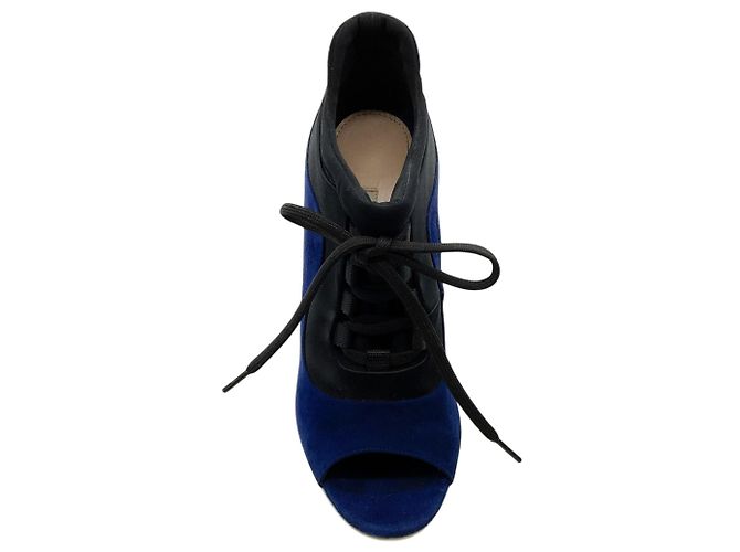Stivaletti Miu Miu in camoscio blu con lacci e peep toe - vista 4