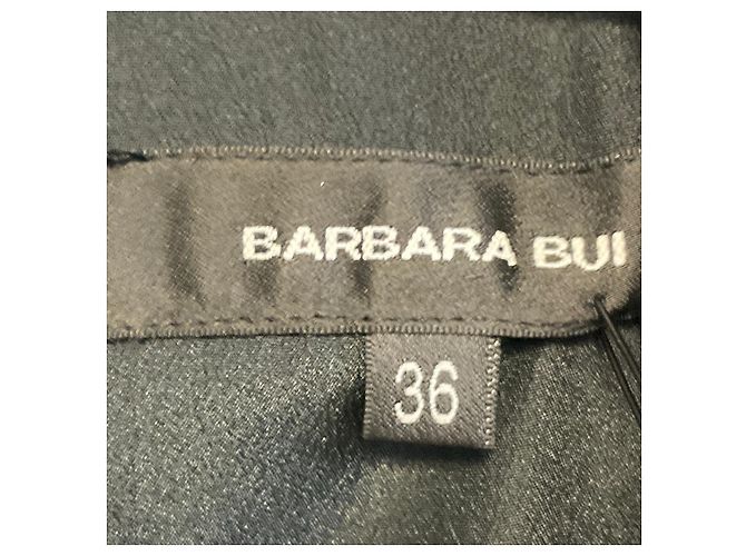 Barbara Bui Midi-Kleid aus schwarzem Krepp mit Ketten-Juwelen-Ausschnitt - Ansicht 4