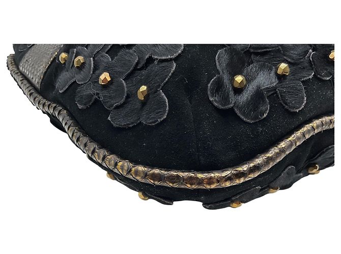 Bolsa Satchel Oscar de la Renta em couro de bezerro preto com flores e alças em python bronze - vista 4