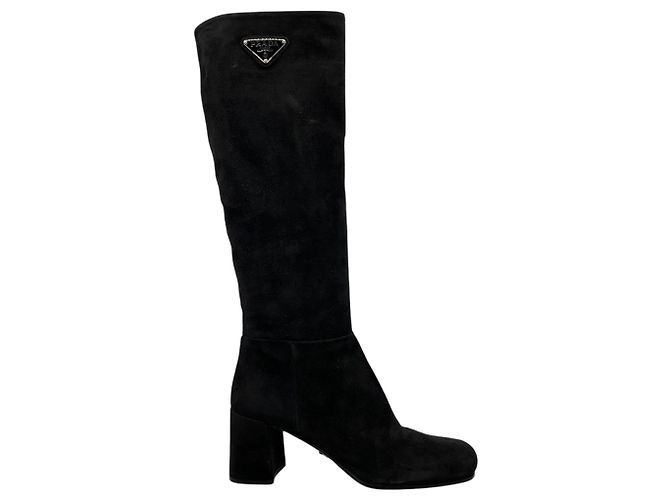Prada Hohe Absatzstiefel aus Wildleder Schwarz / Logo-Plakette Silber - Ansicht 2
