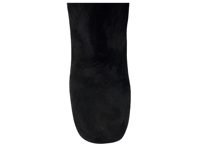 Prada Hohe Absatzstiefel aus Wildleder Schwarz / Logo-Plakette Silber - Ansicht 5