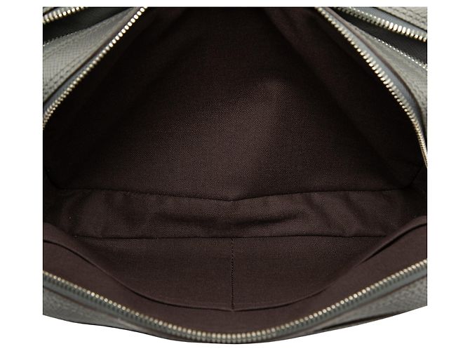 Borsa a pochette Louis Vuitton Taiga Kasai Grigia Grigio - vista 4