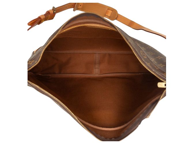 Borsa a tracolla Louis Vuitton Monogram Boulogne 50 Marrone - vista 4