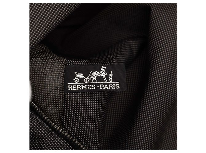 Hermès Herline Kleidertasche aus grauem Canvas - Ansicht 5