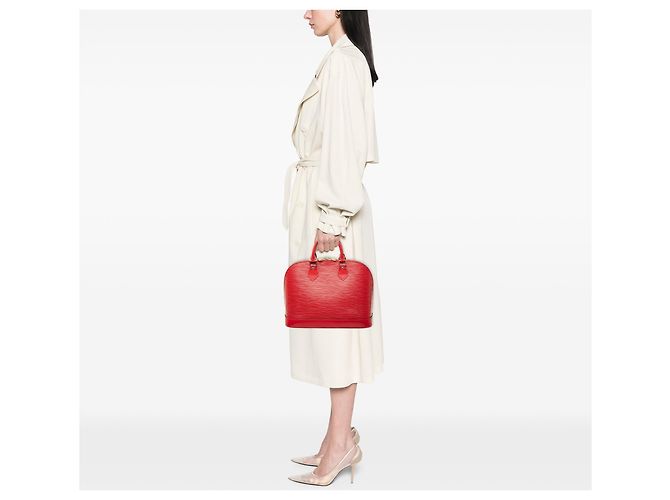 Borsa Louis Vuitton Epi Alma PM rossa Rosso - vista 7