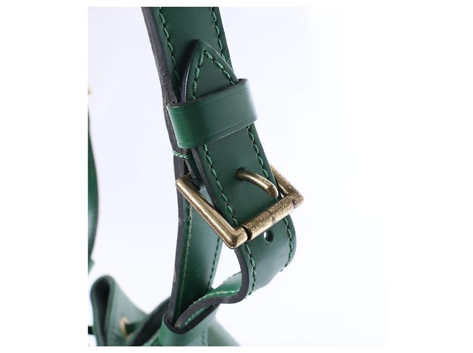Borsa a tracolla Louis Vuitton Leather Epi Noe in Green Verde - vista 6
