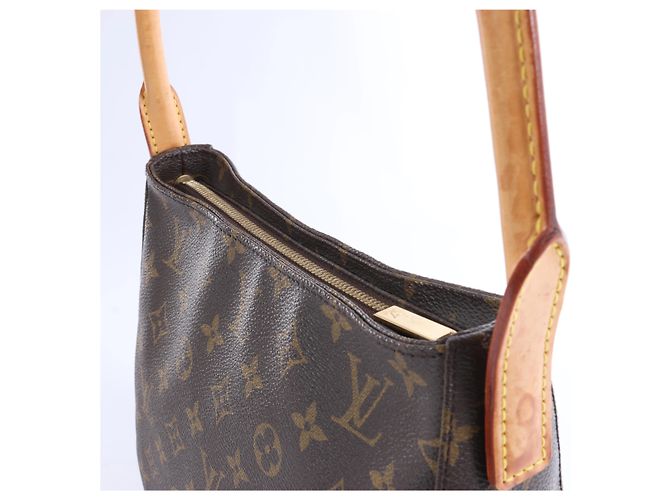 Borsa a tracolla Louis Vuitton Monogram Looping MM in Brown Beige - vista 5