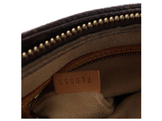 Borsa a tracolla Louis Vuitton Looping Monogram MM Marrone Beige - vista 13
