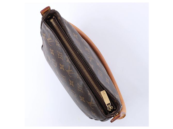 Borsa a tracolla Louis Vuitton Looping Monogram MM Marrone Beige - vista 2
