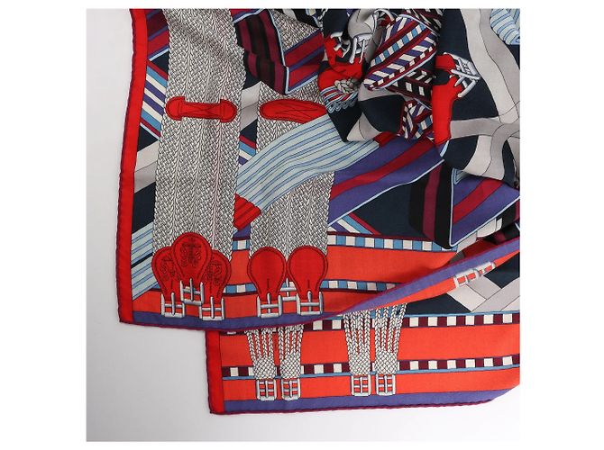 Hermès Carré Géant "SANGLES EN ZIGZAG" Foulard in Cashmere x Seta Blu x Rosso Blu navy - vista 3