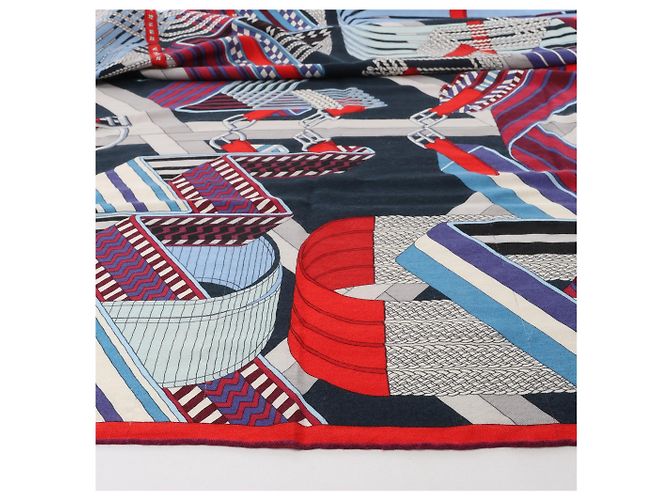 Hermès Carré Géant "SANGLES EN ZIGZAG" Foulard in Cashmere x Seta Blu x Rosso Blu navy - vista 4