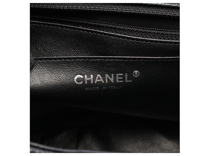 Borsa a tracolla Chanel Large Matelassé Single Flap Nero - vista 4