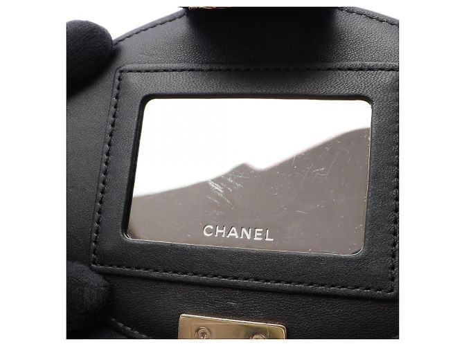 Borsa a tracolla Chanel Matelassé in pelle d'agnello nera Nero - vista 8
