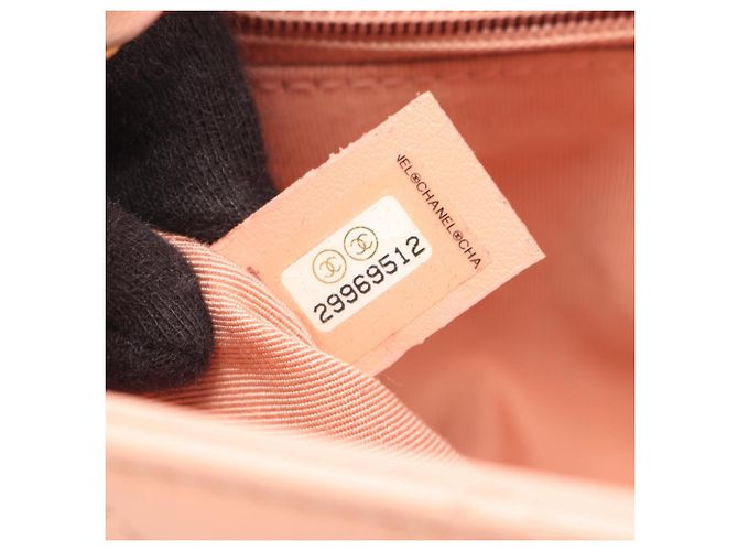 Borsa a tracolla Chanel Matelassé Logo in pelle d'agnello rosa - vista 5