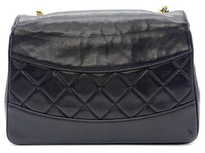Borsa a tracolla con catena Chanel Matelassé Nero - vista 3