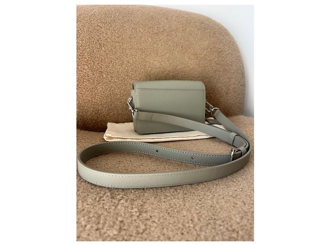 Borsa a tracolla Louis Vuitton in pelle grigia Beige - vista 10
