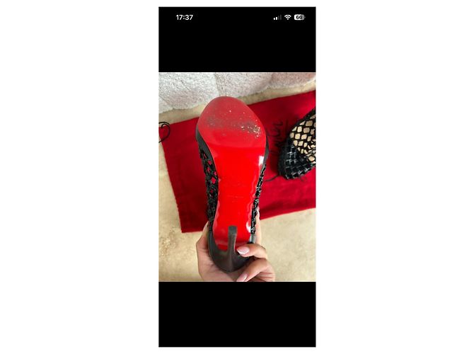 Botines Christian Louboutin de cuero negro - vista 3