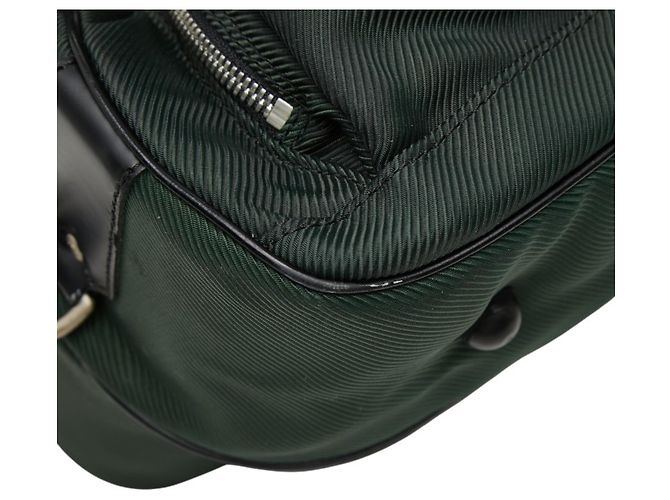 Louis Vuitton Taiga Garment Case Boston Bag Nero Verde - vista 5