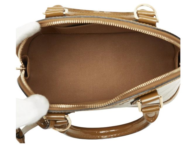 Borsa Louis Vuitton Vernis Alma BB Marrone Verde oliva - vista 9