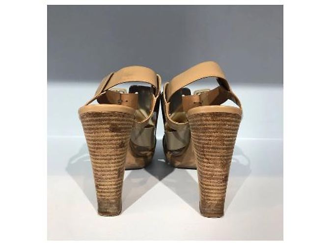 Hermès Keilabsatzsandalen aus Leder Braun Beige Grau - Ansicht 4