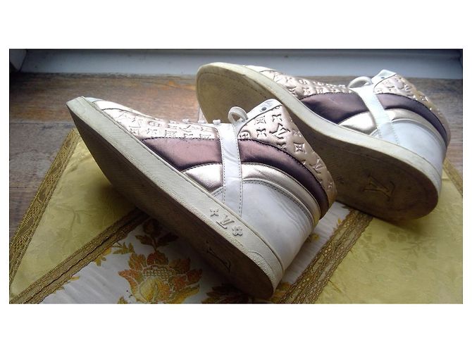 Sneakers Louis Vuitton in pelle bianca e oro Bianco D'oro - vista 4