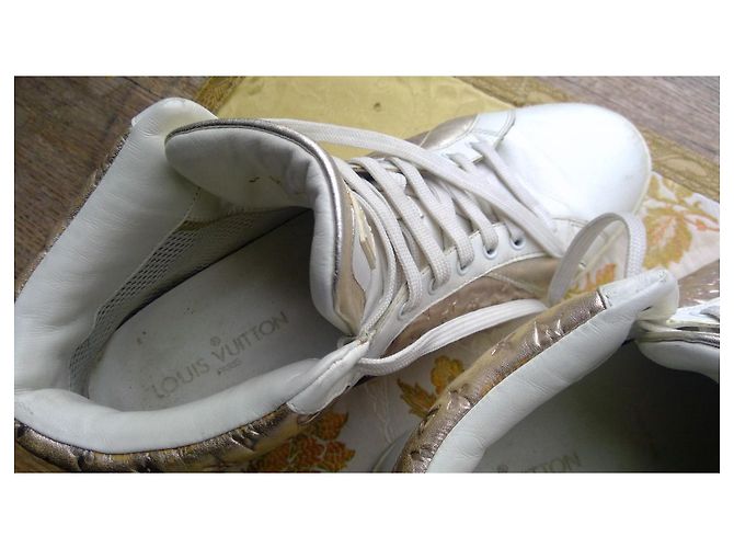 Sneakers Louis Vuitton in pelle bianca e oro Bianco D'oro - vista 6