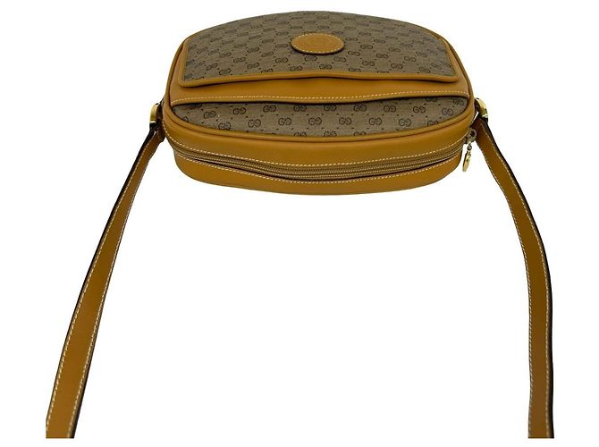 Mini borsa a tracolla in pelle con logo Micro GG di Gucci Marrone - vista 4