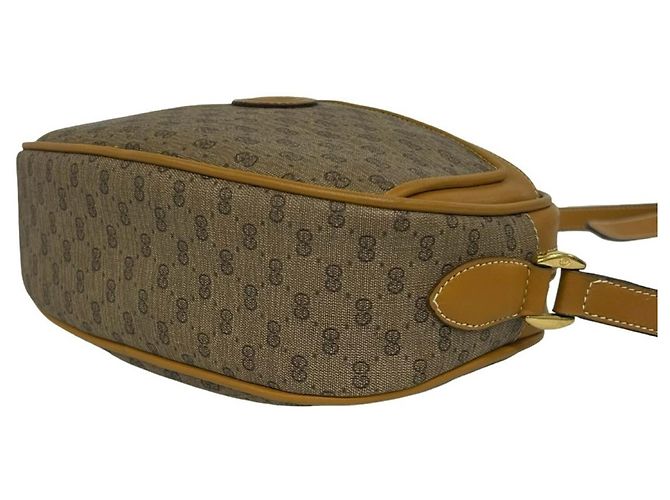 Mini borsa a tracolla in pelle con logo Micro GG di Gucci Marrone - vista 8