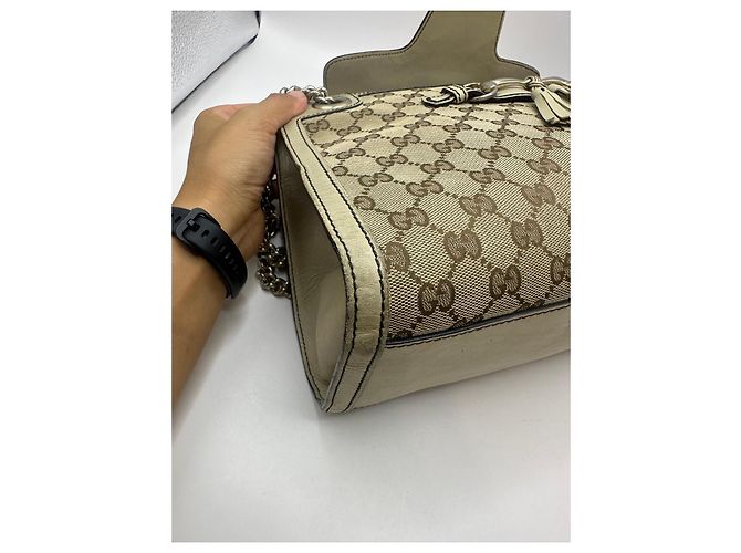 Borsa a tracolla con catena Gucci Emily Marrone Beige - vista 10
