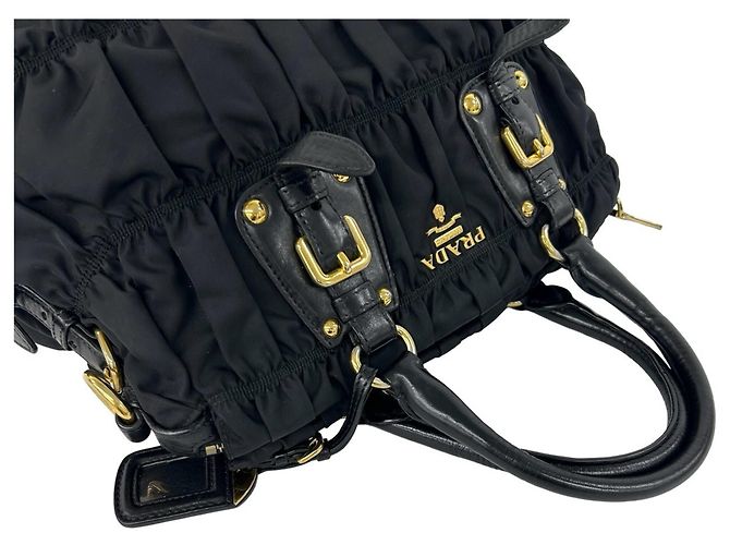 Tote Borsa a mano PRADA in nylon raggruppato e pelle Nero - vista 4