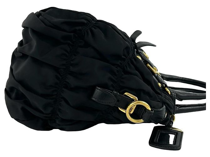Tote Borsa a mano PRADA in nylon raggruppato e pelle Nero - vista 6