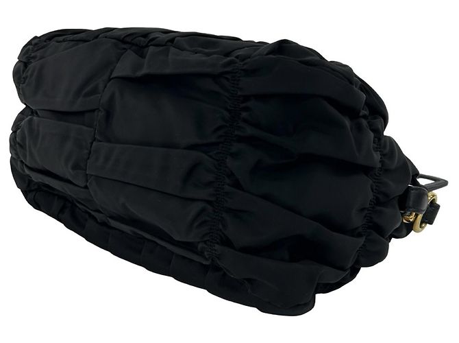 Tote Borsa a mano PRADA in nylon raggruppato e pelle Nero - vista 8