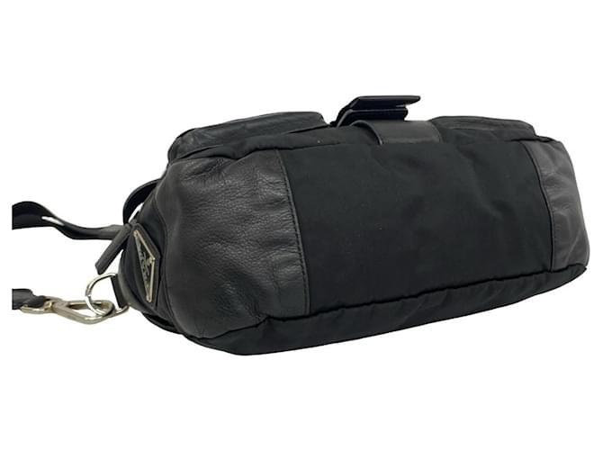 Borsa a tracolla Prada in nylon e pelle nera Nero - vista 7