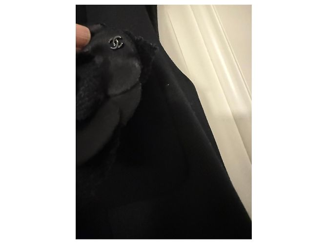 Abito Chanel nero corto con tasche e camelia nuovo - vista 6