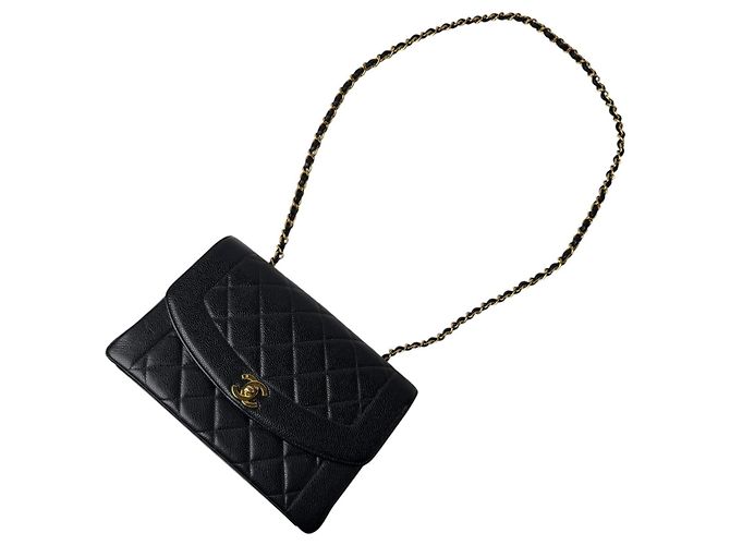 Borsa a tracolla Chanel Diana Flap Matelassé Nero - vista 3
