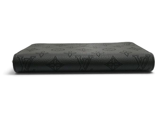Cartera Zippy de piel Mahina Louis Vuitton Negro - vista 4