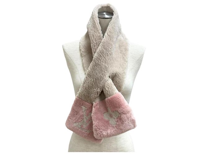 Louis Vuitton Echarpe LV In the City Scarf Rosa Beige - vista 2