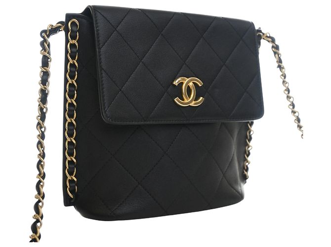 Chanel Black Small Quilted Calfskin Chain Hobo Flap Noir - vue 2