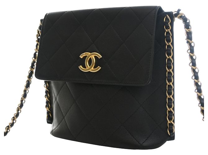 Chanel Black Small Quilted Calfskin Chain Hobo Flap Noir - vue 3