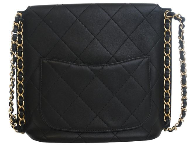 Chanel Black Small Quilted Calfskin Chain Hobo Flap Noir - vue 4